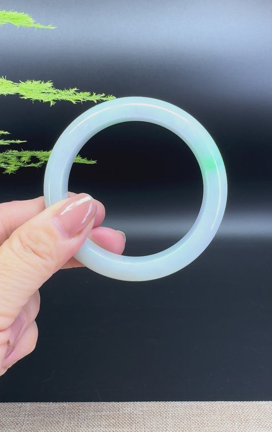 Load and play video in Gallery viewer, Genuine Burmese White Green Jade Jadeite Bangle Bracelet ( 54.7mm )
