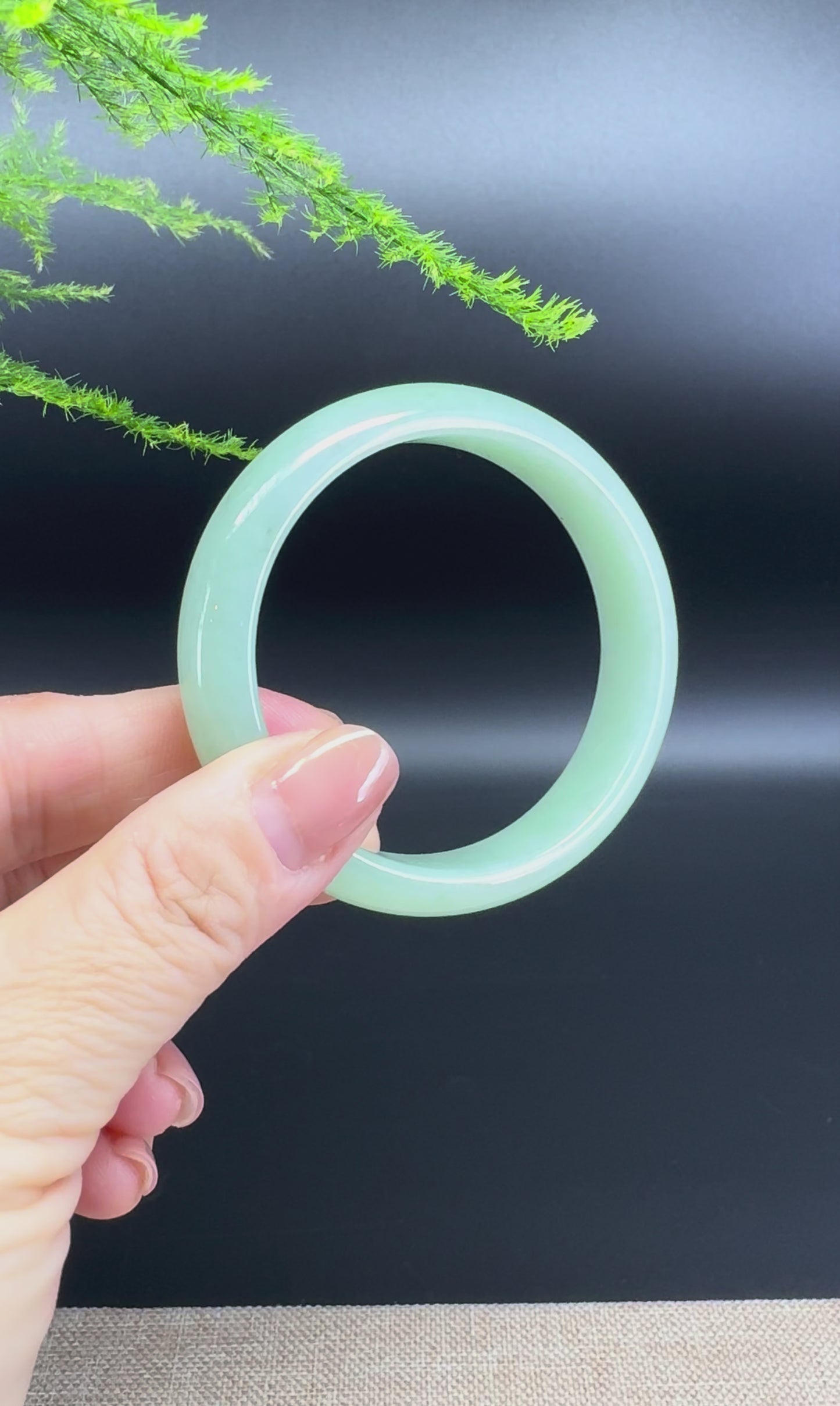Load and play video in Gallery viewer, Genuine Burmese Apple Green Jade Jadeite Bangle Bracelet (56.5*53.3mm)
