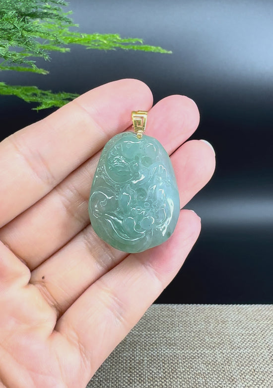 Load and play video in Gallery viewer, Natural 18K Yellow Gold Burmese Green Jadeite Jade Lotus Pendant
