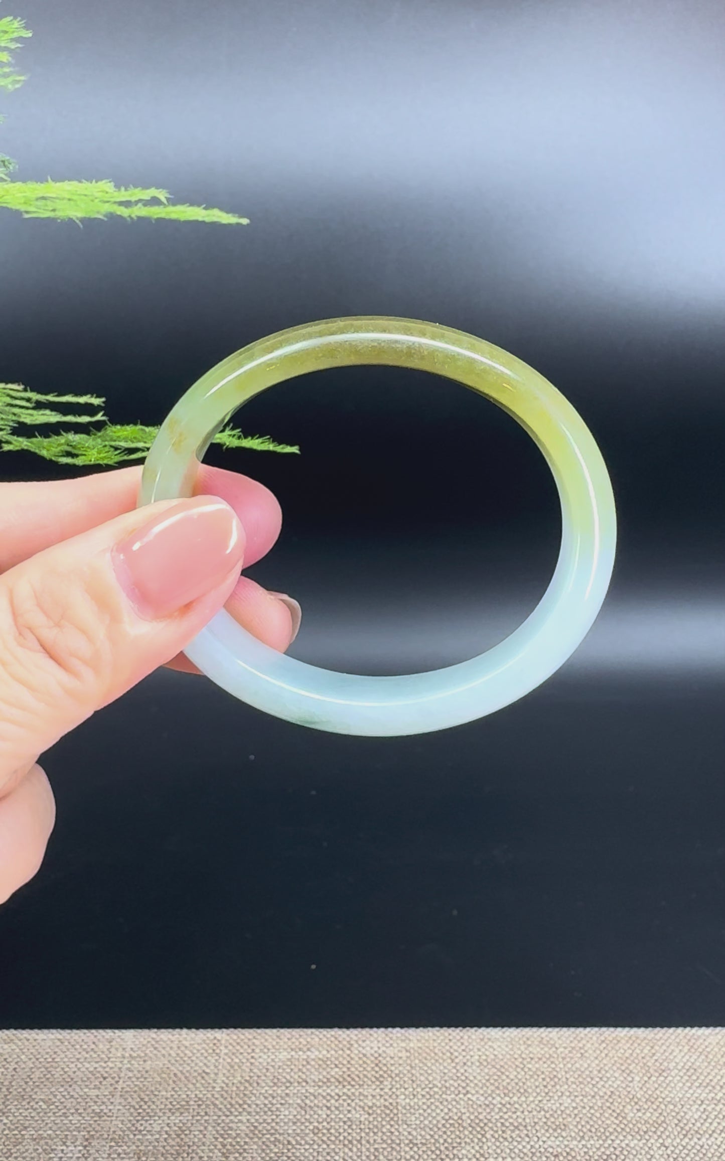 Load and play video in Gallery viewer, Genuine Burmese Yellow and Blue Flower Jade Jadeite Bangle Bracelet ( 51.9mm*43.7 )
