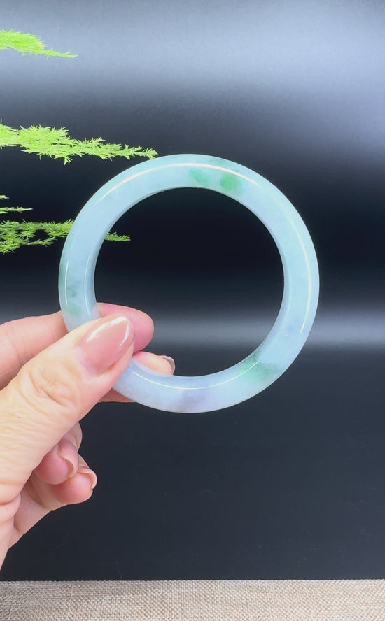Load and play video in Gallery viewer, Genuine Burmese Icy Green Lavender Jade Jadeite Bangle Bracelet ( 55.7mm )
