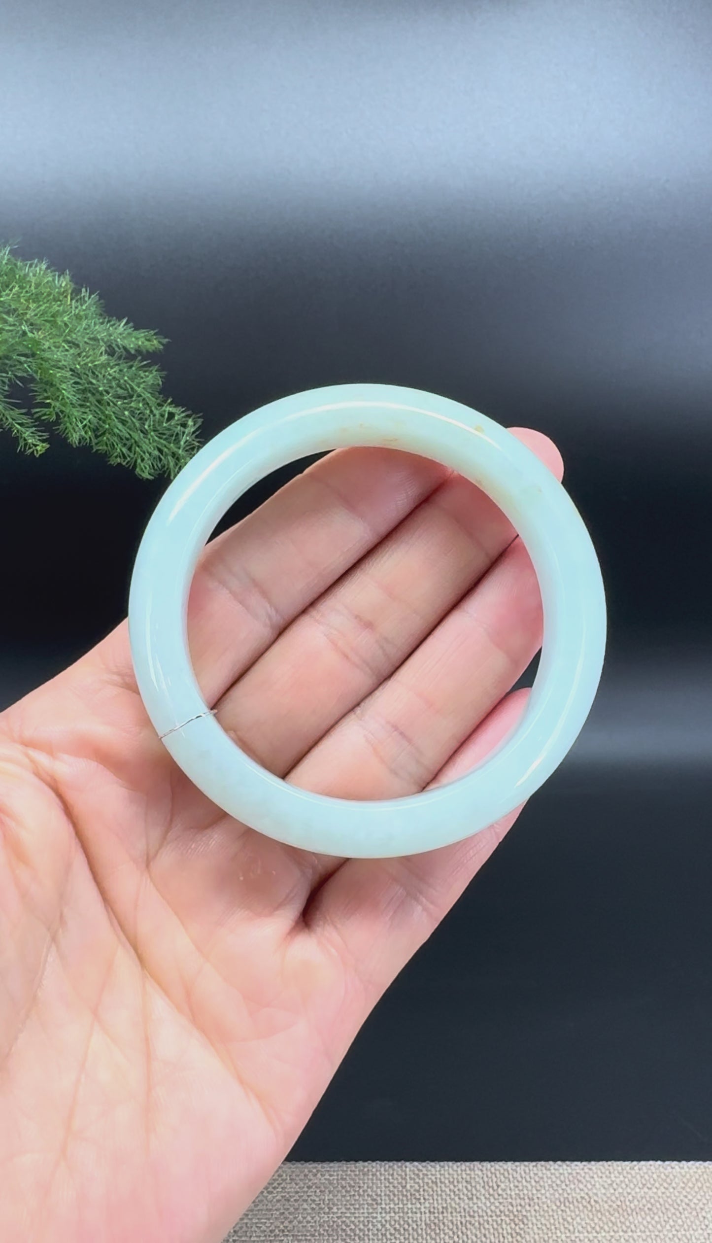 Genuine Burmese Apple Green Jade Jadeite Bangle Bracelet ( 53mm )