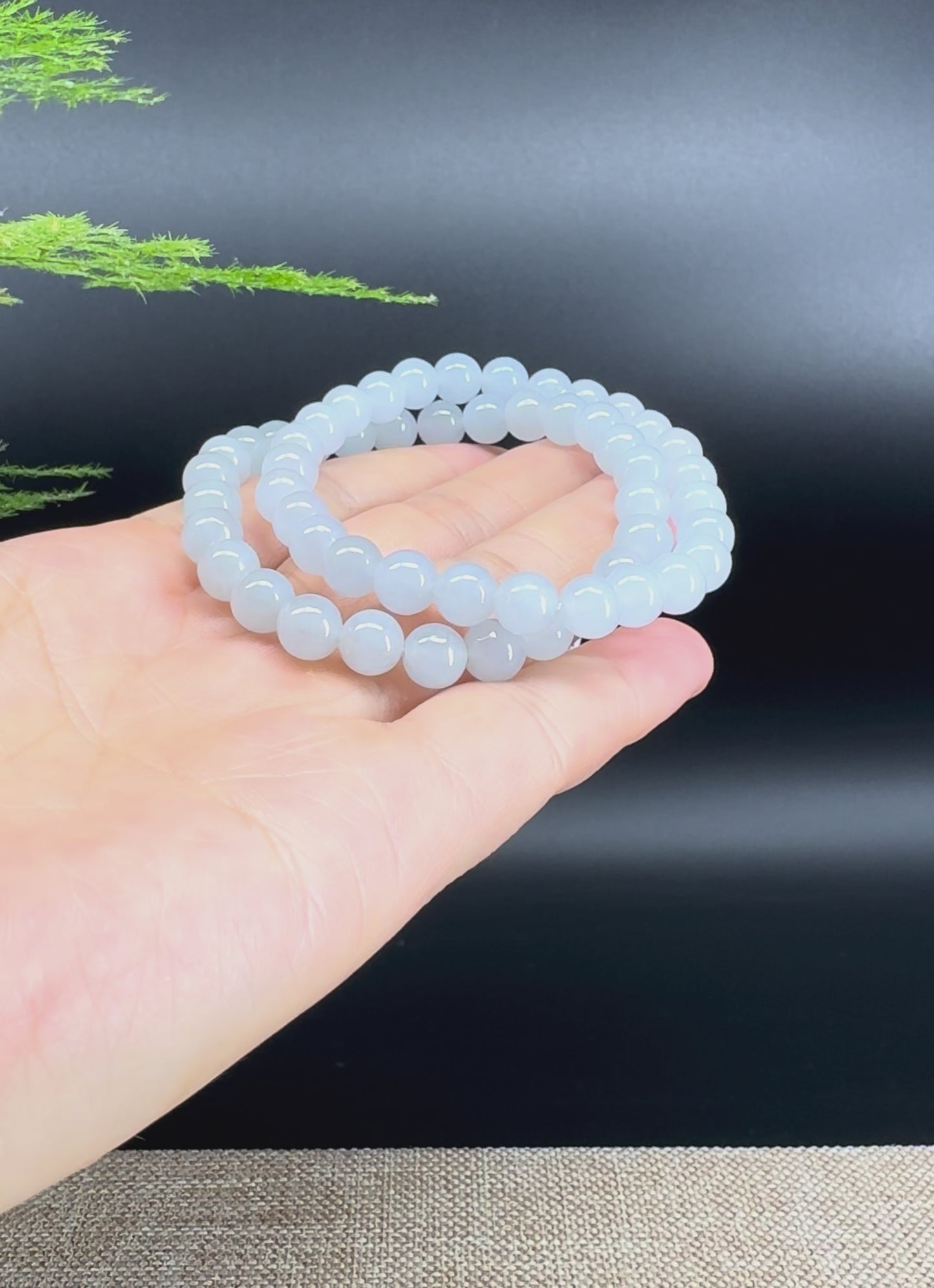 Load and play video in Gallery viewer, RealJade® Co. Genuine Jadeite Jade Round Light Lavender Beads Bracelet (7 mm)
