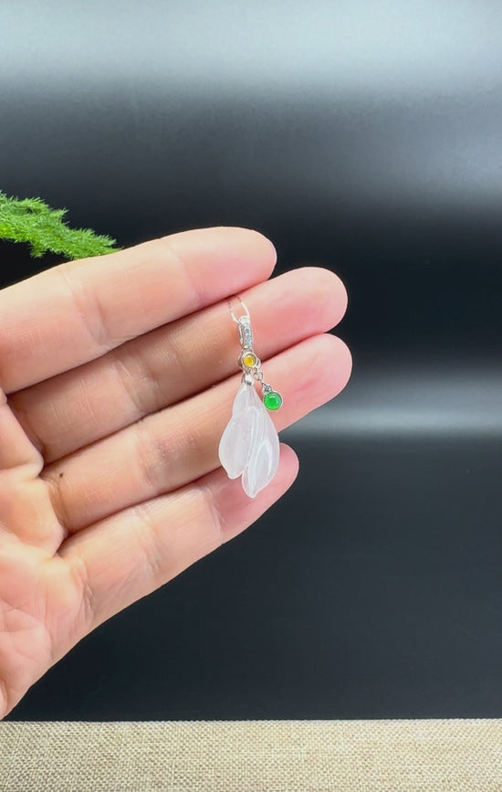 Load and play video in Gallery viewer, Natural 18K White Gold Burmese Icy Jadeite Jade Magnolia Flower Pendant With Diamonds
