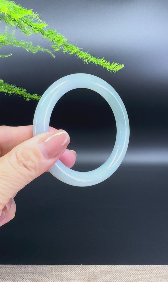 Load and play video in Gallery viewer, Genuine Burmese Icy Green Jade Jadeite Bangle Bracelet ( 55.5mm )
