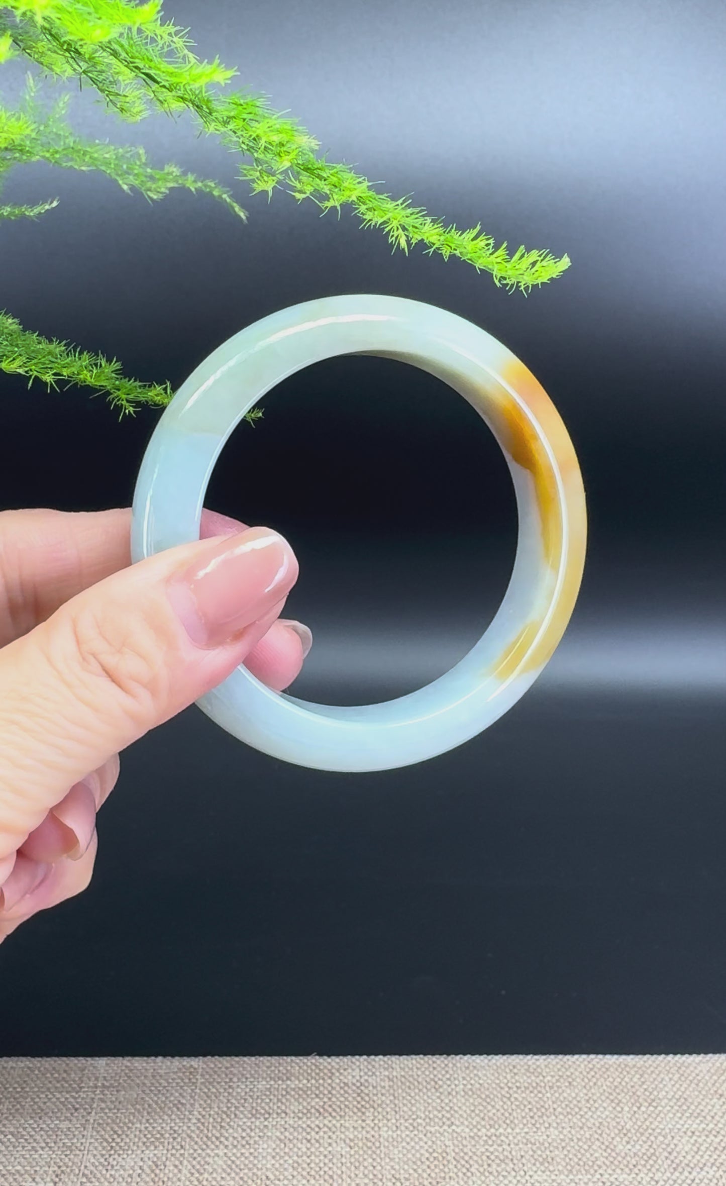 Load and play video in Gallery viewer, Genuine Burmese Yellow Green Jade Jadeite Bangle Bracelet ( 55.8mm )
