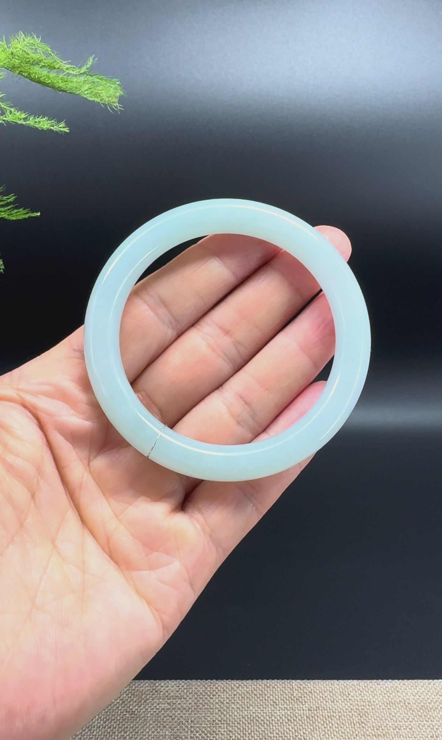 Load and play video in Gallery viewer, Genuine Burmese Apple Green Jade Jadeite Bangle Bracelet (53.9mm)
