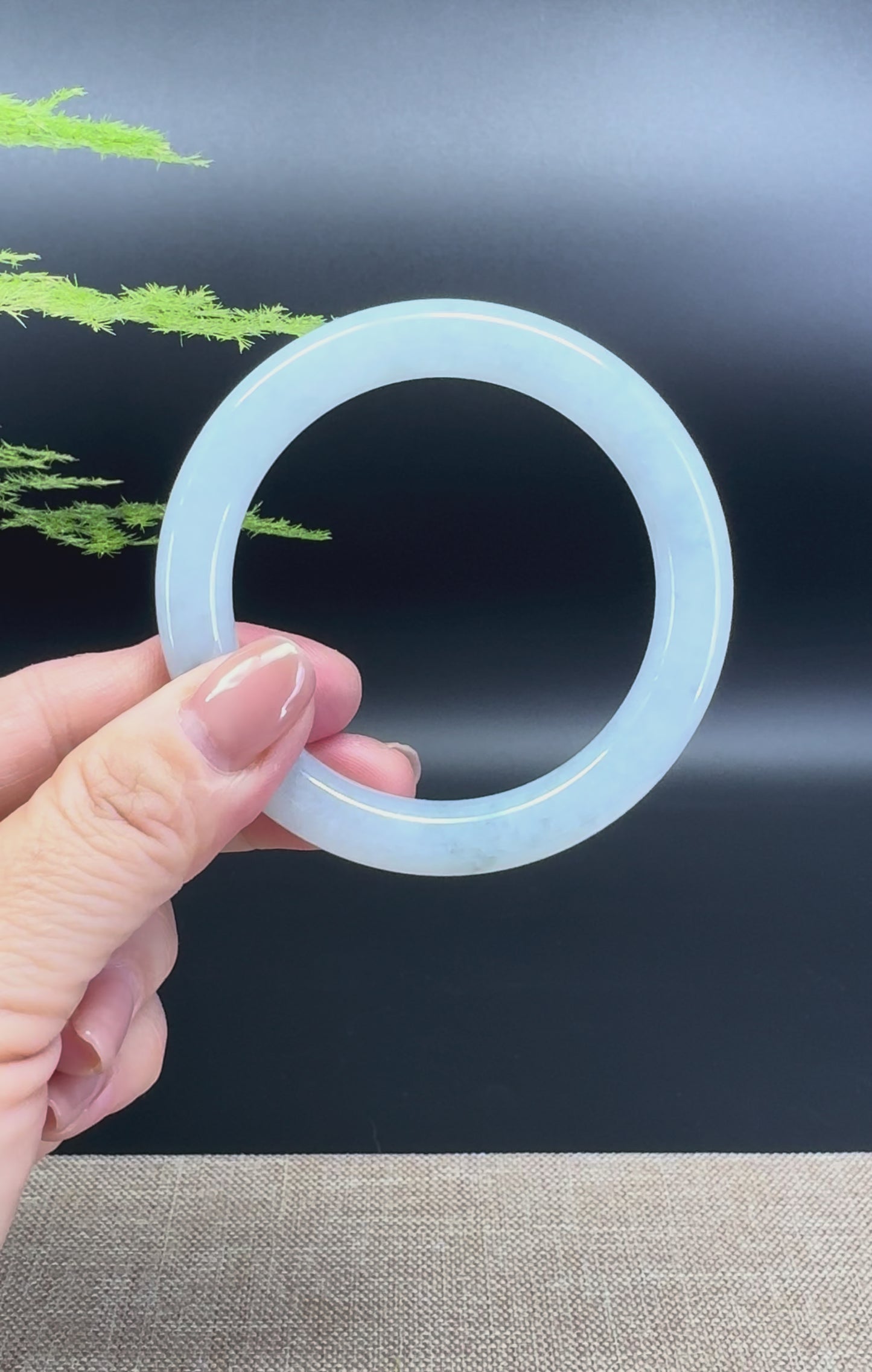 Load and play video in Gallery viewer, Genuine Burmese Icy Lavender Jade Jadeite Bangle Bracelet (53.9mm)
