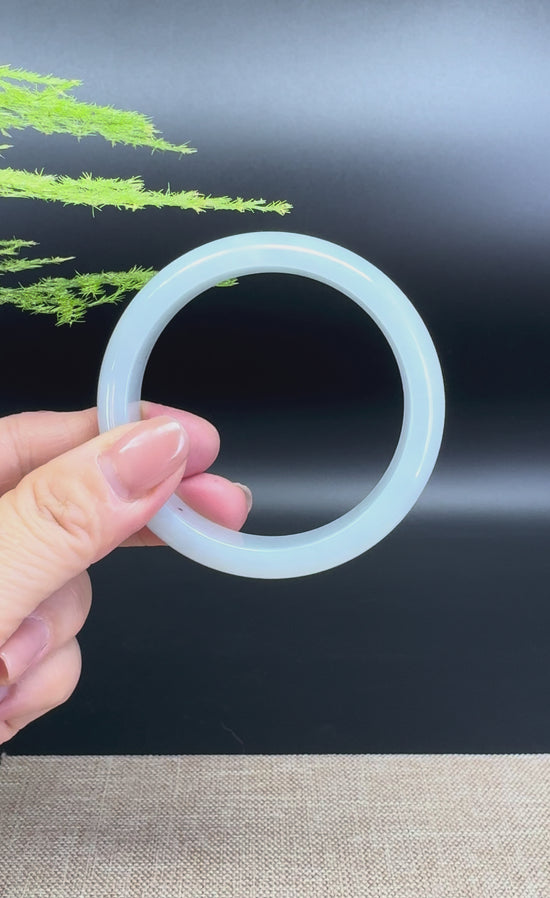 Load and play video in Gallery viewer, Genuine Burmese Icy Green Jade Jadeite Bangle Bracelet (54.9mm)
