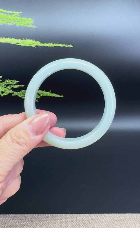 Load and play video in Gallery viewer, Genuine Burmese Yellow Green Jade Jadeite Bangle Bracelet ( 54.2mm )
