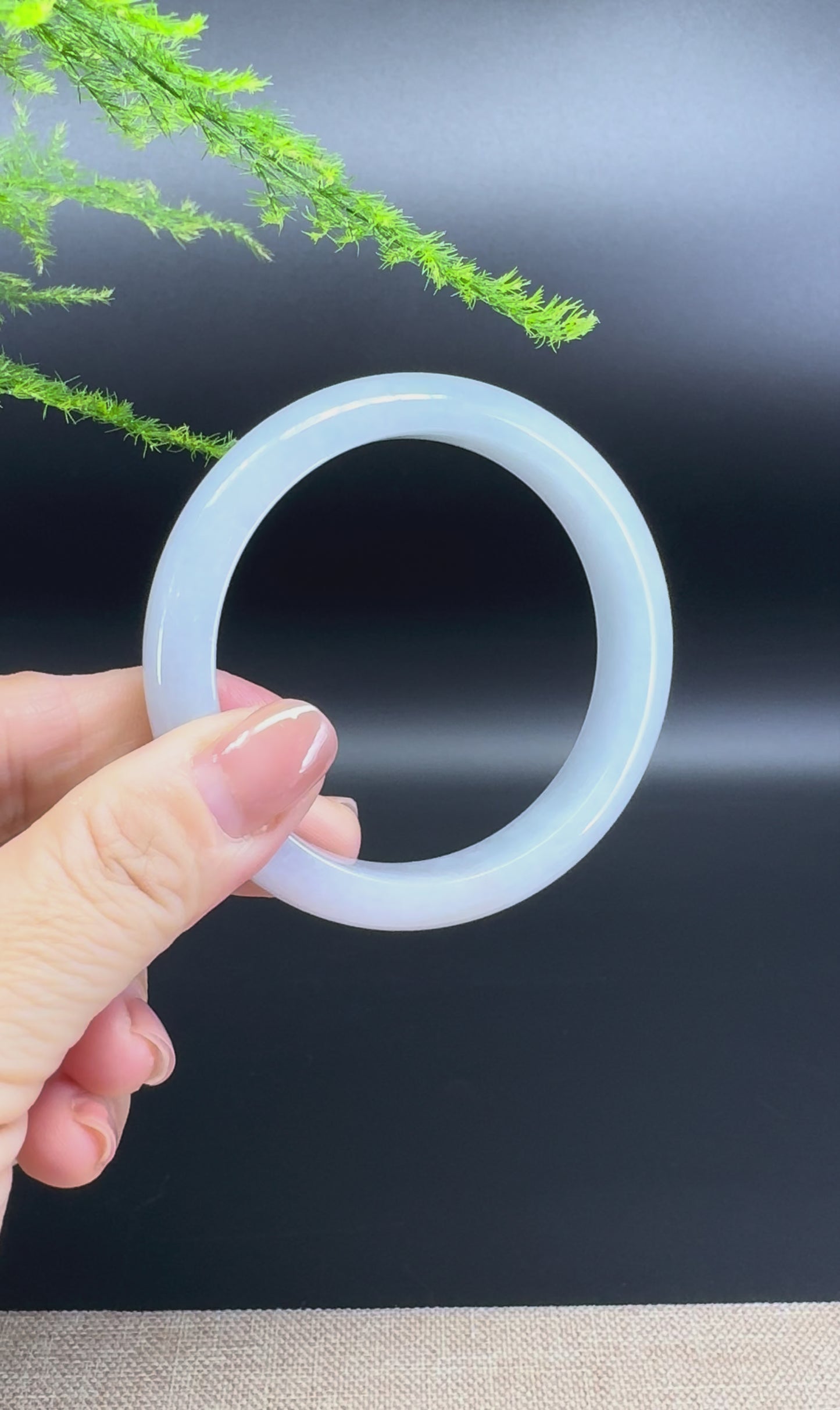 Load and play video in Gallery viewer, Genuine Burmese Lavender Green Jade Jadeite Bangle Bracelet ( 56.5mm )
