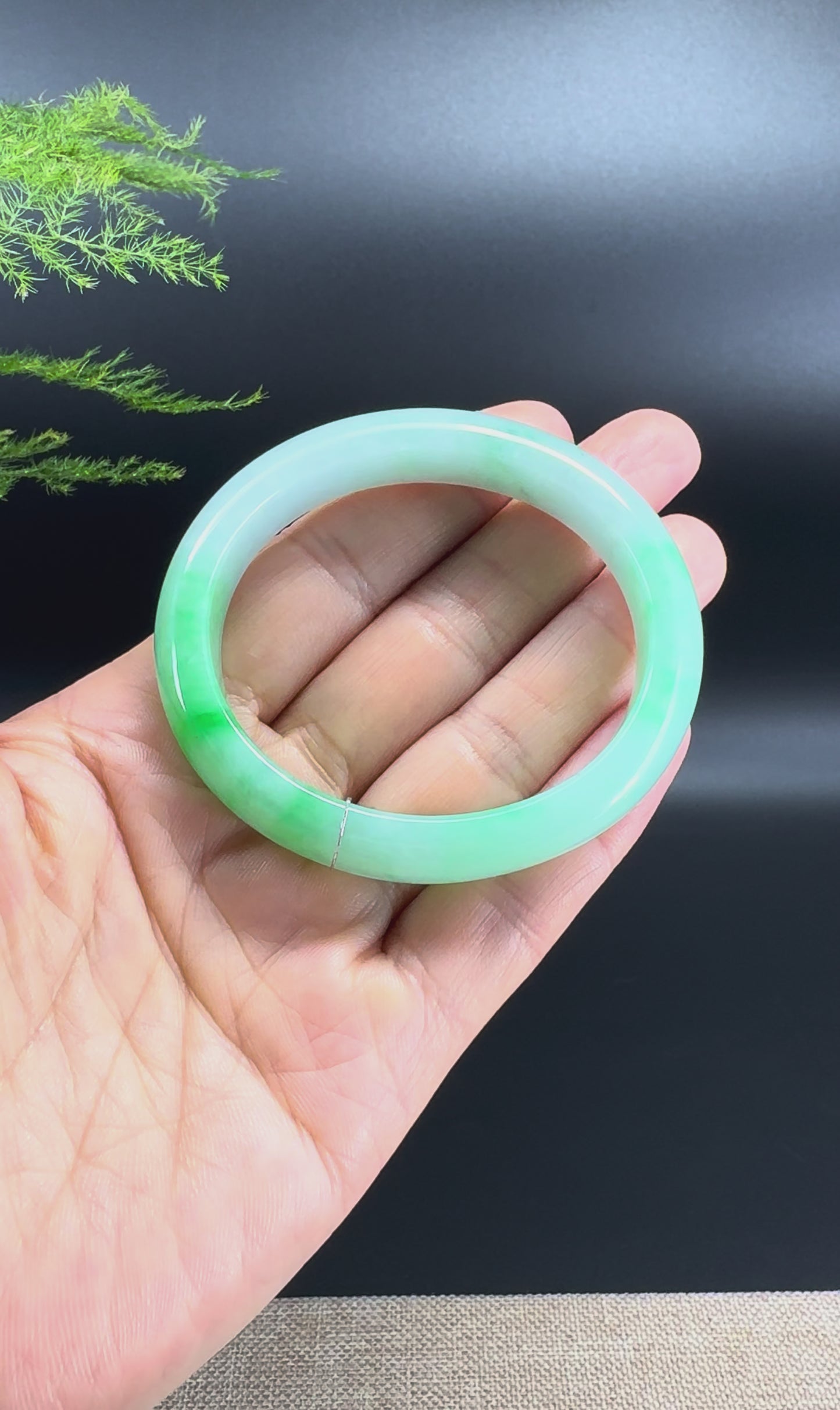 Load and play video in Gallery viewer, Genuine Burmese W/Green Jadeite Jade Bangle Bracelet ( 53.8*46.5mm )
