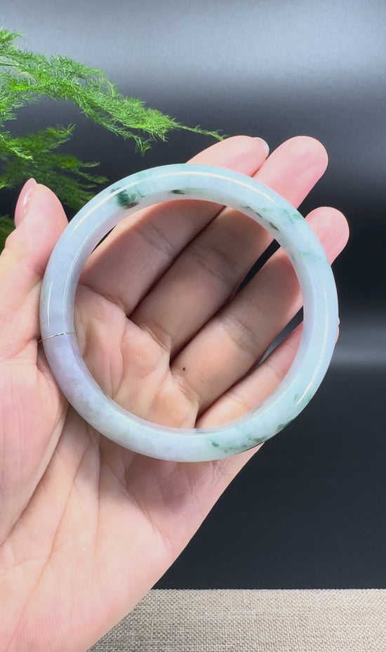 Load and play video in Gallery viewer, Genuine Burmese Lavender  Blue Jade Jadeite Bangle Bracelet ( 59.8mm )
