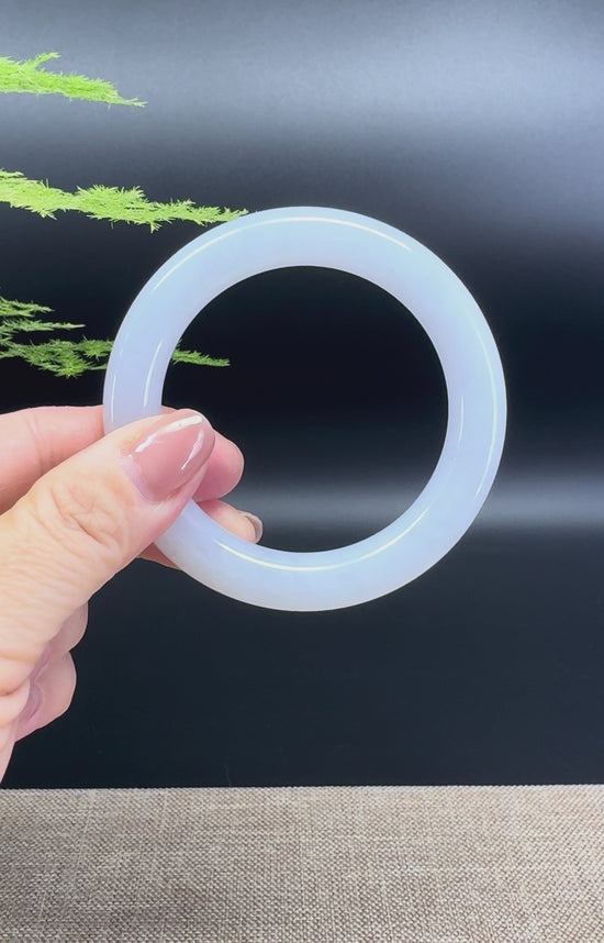 Load and play video in Gallery viewer, Genuine Burmese Icy Lavender Jade Jadeite Bangle Bracelet (53.3mm)
