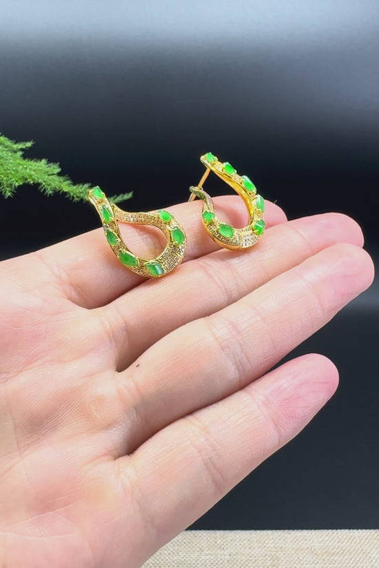 Load and play video in Gallery viewer, RealJade® 18k Yellow Gold Imperial Green Jadeite Jade Diamonds Earrings

