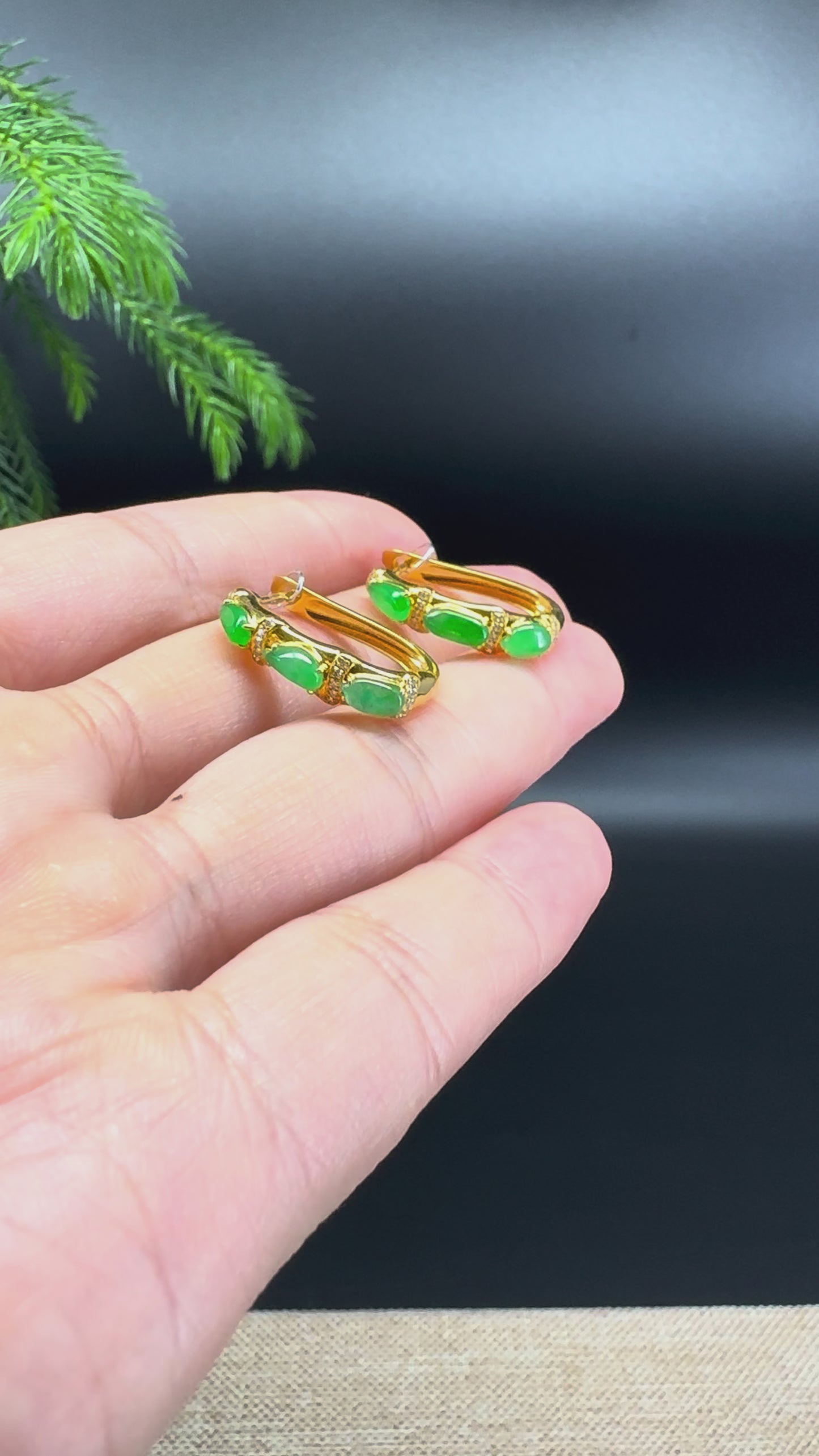RealJade® 18k Yellow Gold Green Jadeite Jade Diamonds Earrings