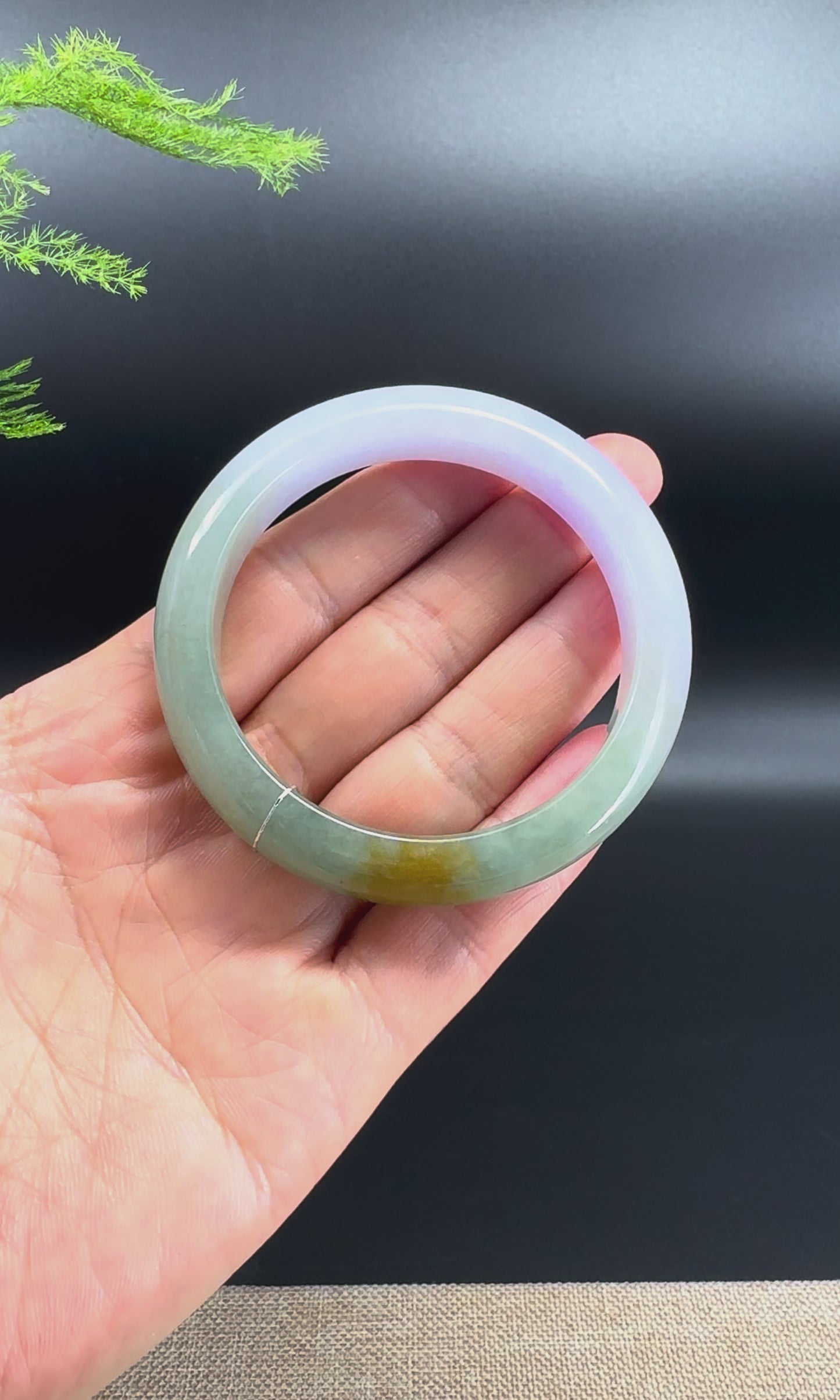 Load and play video in Gallery viewer, Genuine Burmese Matcha Strawberry Jadeite Jade Bangle Bracelet (53.4mm)
