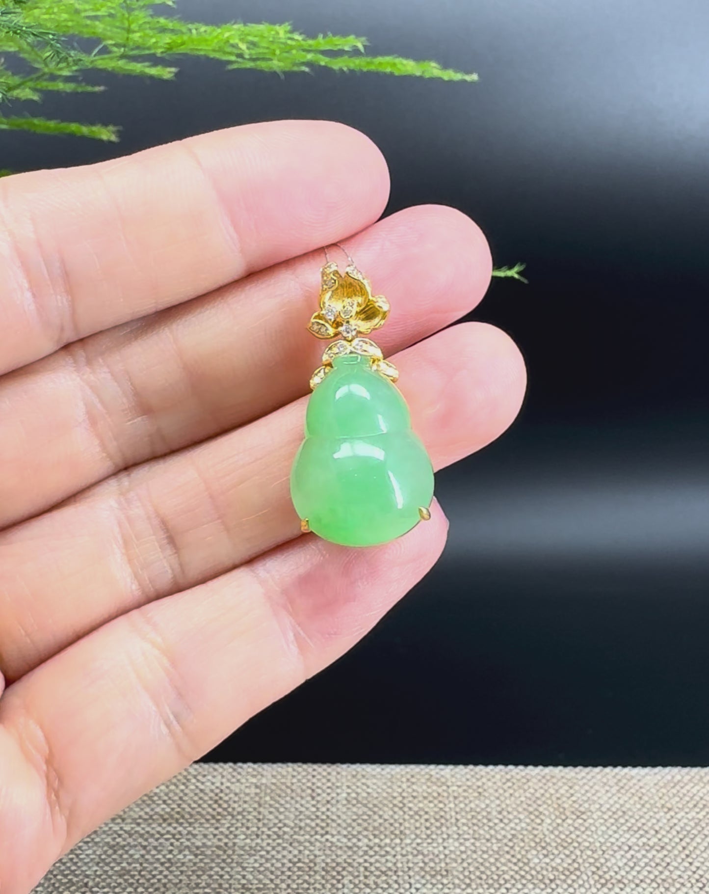 Load and play video in Gallery viewer, RealJade® Co. Genuine Green Jadeite Jade Good Luck Hulu Bottle Gourd Necklace With 18K Yellow Gold Diamonds Bail

