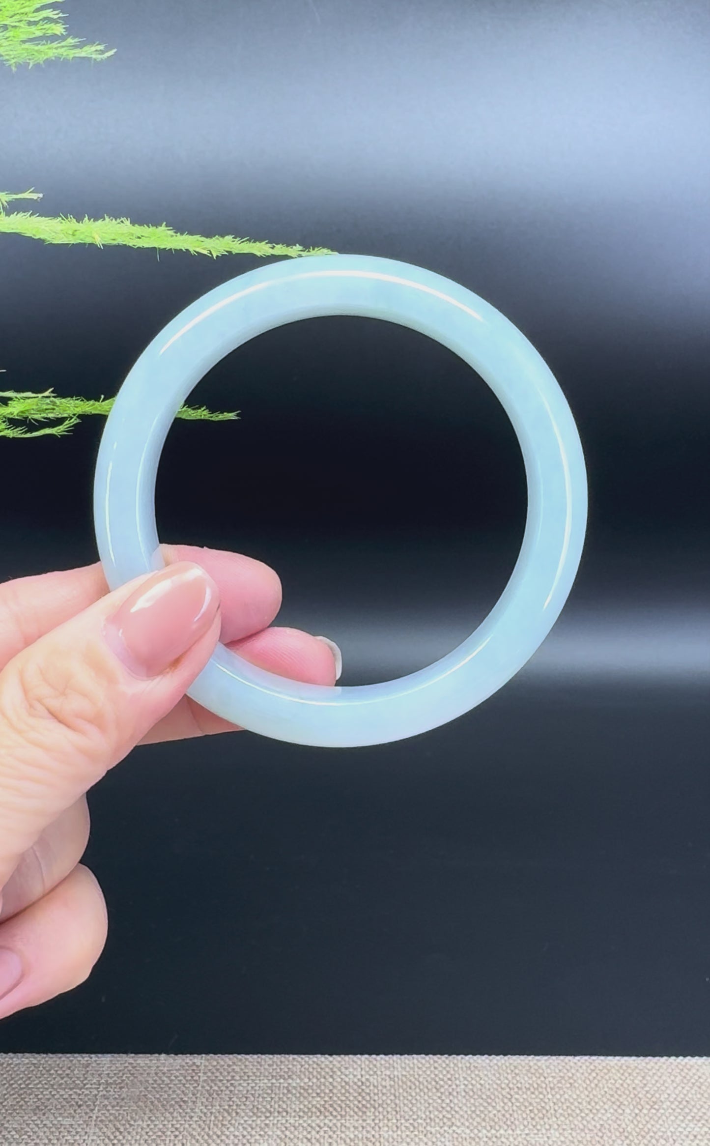 Load and play video in Gallery viewer, Genuine Burmese Lavender Green Jade Jadeite Bangle Bracelet ( 58.5mm )
