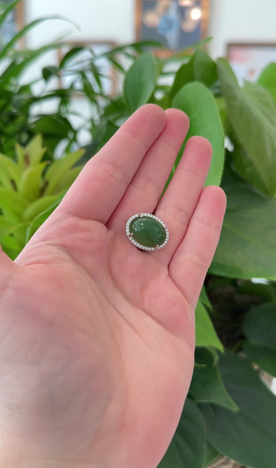 Load and play video in Gallery viewer, RealJade® Co. &amp;quot;Classic Oval With Accents&amp;quot; Sterling Silver Real Green Nephrite Jade Classic Ring For Her
