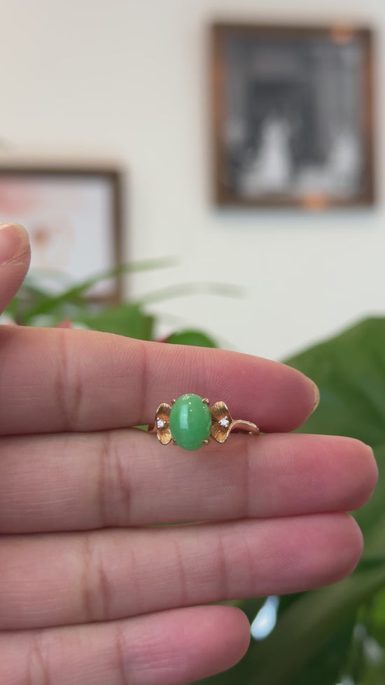 Load and play video in Gallery viewer, RealJade® Co. &amp;quot;Aretha&amp;quot; 18k Rose Gold Natural Imperial Jadeite Morning Glory Engagement Ring
