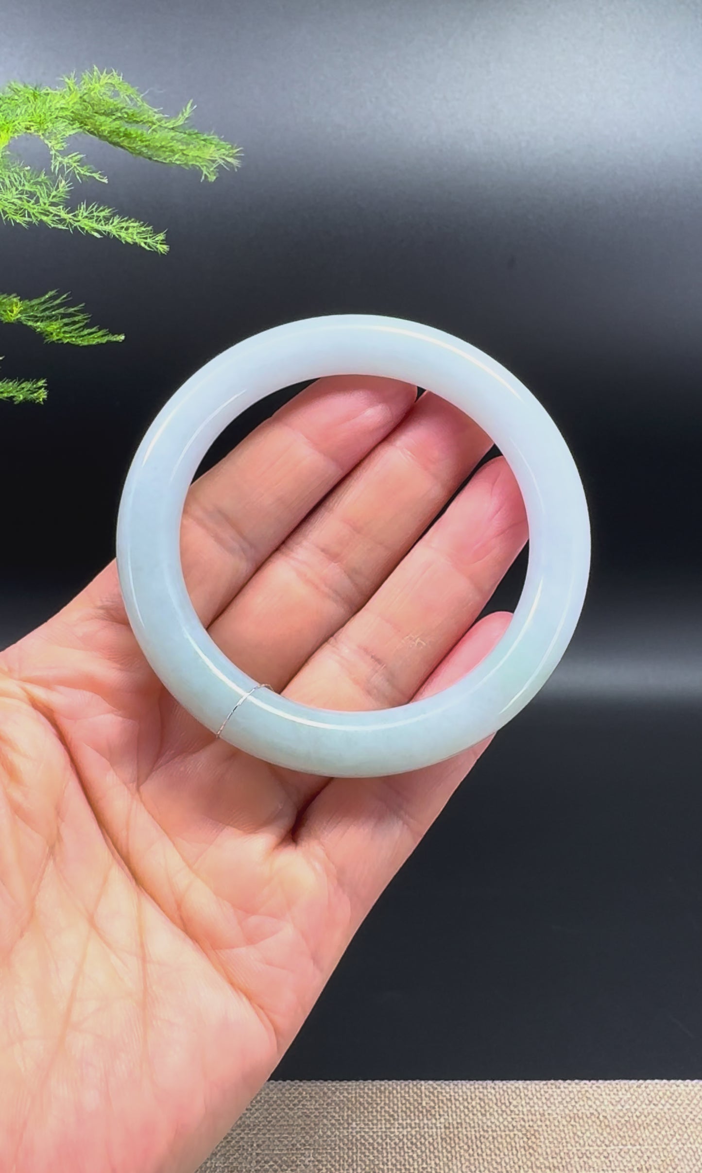 Genuine Burmese Icy Green Jade Jadeite Bangle Bracelet ( 54.6mm )