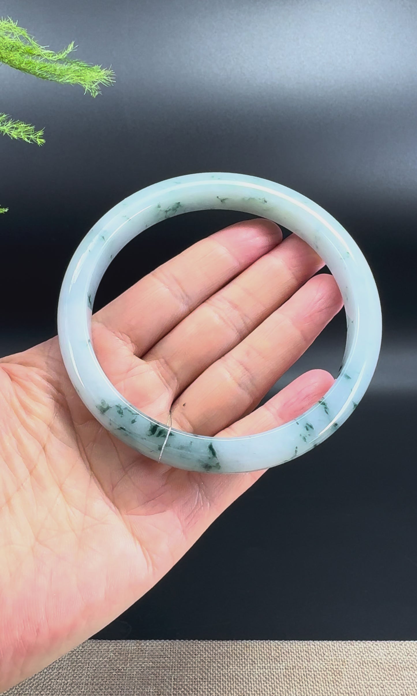 Load and play video in Gallery viewer, Genuine Burmese Lavender Blue Flower Jadeite Jade Bangle Bracelet (76mm)
