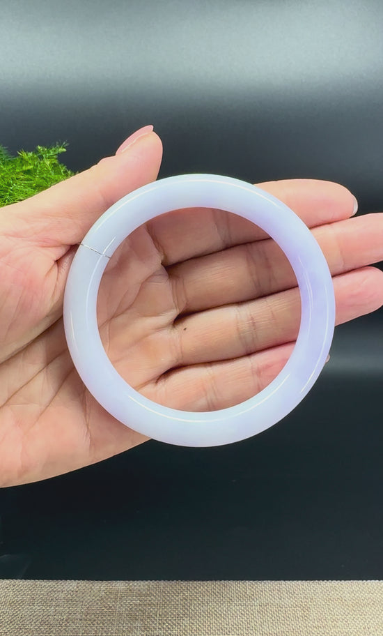 Load and play video in Gallery viewer, Genuine Burmese Lavender Jade Jadeite Bangle Bracelet ( 57.8mm )
