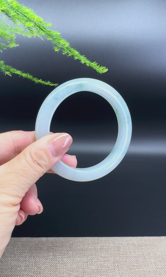 Load and play video in Gallery viewer, Genuine Burmese Icy Oil Green Jade Jadeite Bangle Bracelet (57.7mm)
