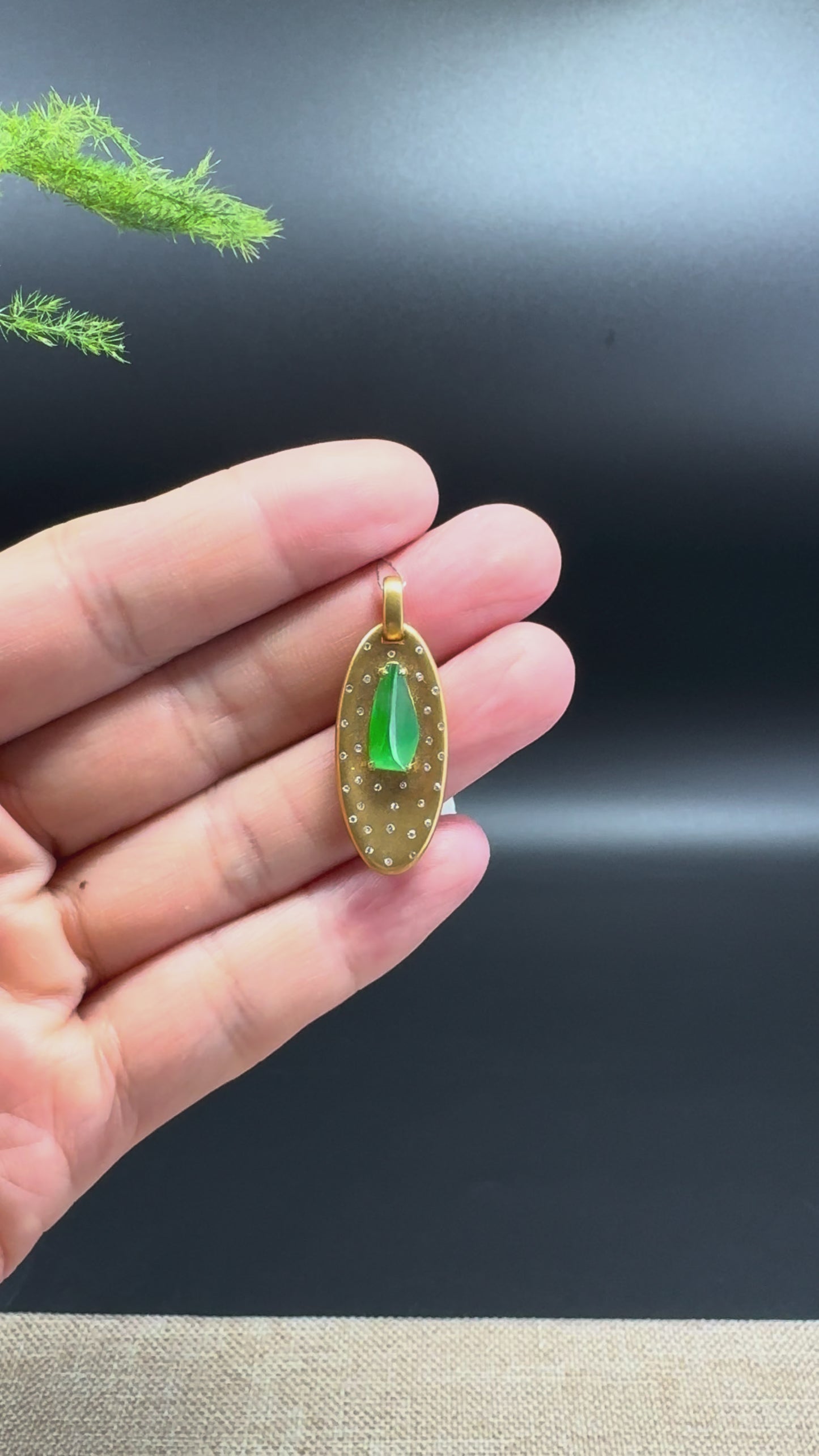 RealJade® "Lucky Polygon Three-Dimensional Jade" Natural Green Jade Diamonds Classic Pendant Necklace