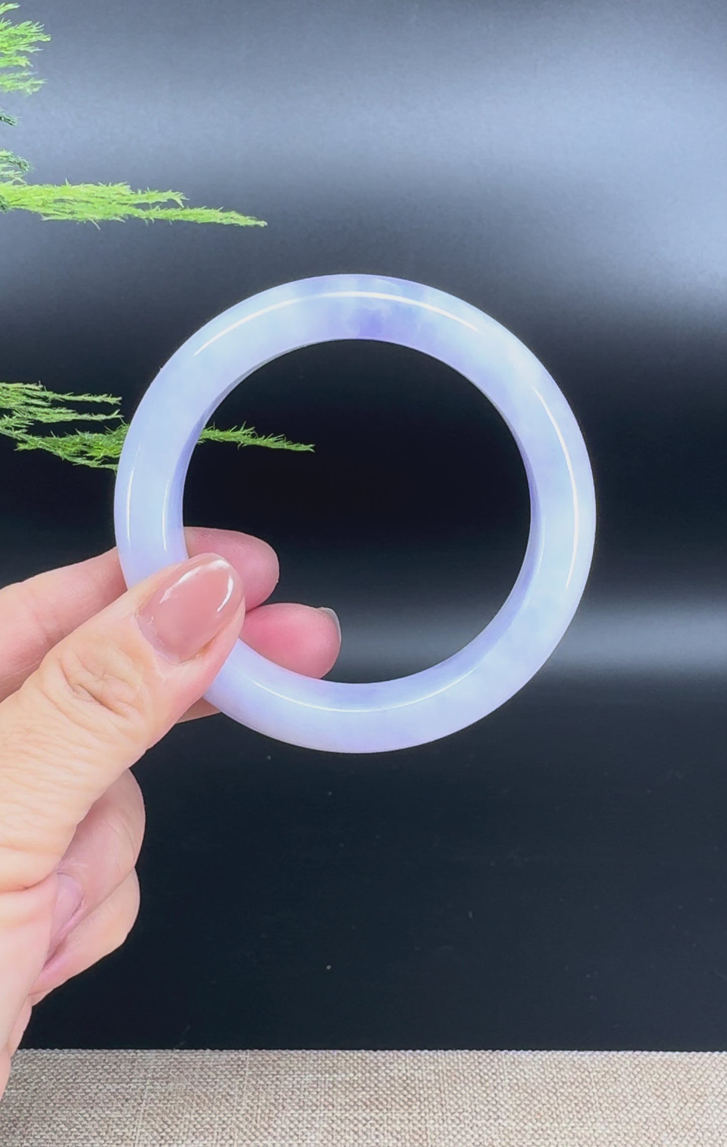 Load and play video in Gallery viewer, Genuine Burmese Lavender Jade Jadeite Bangle Bracelet (57.6mm)
