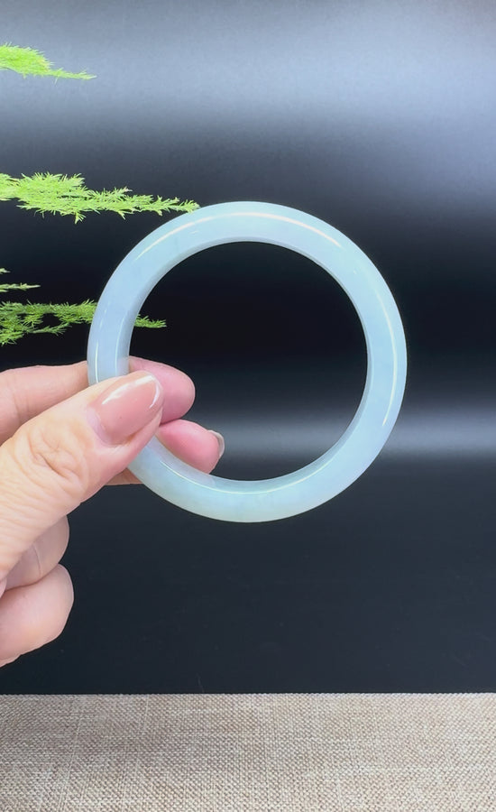 Load and play video in Gallery viewer, Genuine Burmese Icy Jadeite Jade Bangle Bracelet ( 55.8mm )
