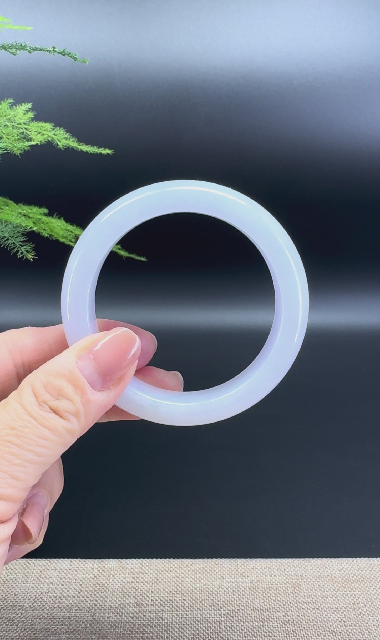 Load and play video in Gallery viewer, Genuine Burmese Lavender Jade Jadeite Bangle Bracelet (52.3mm)
