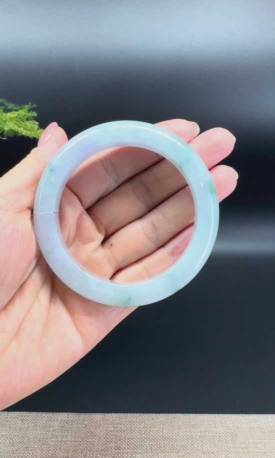 Load and play video in Gallery viewer, Genuine Burmese Green lavender Jade Jadeite Bangle Bracelet ( 56.7mm )
