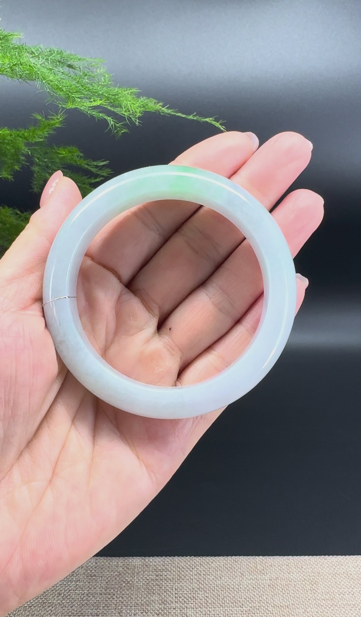 Load and play video in Gallery viewer, Genuine Burmese White Green Jadeite Jade Bangle Bracelet ( 55.6mm )
