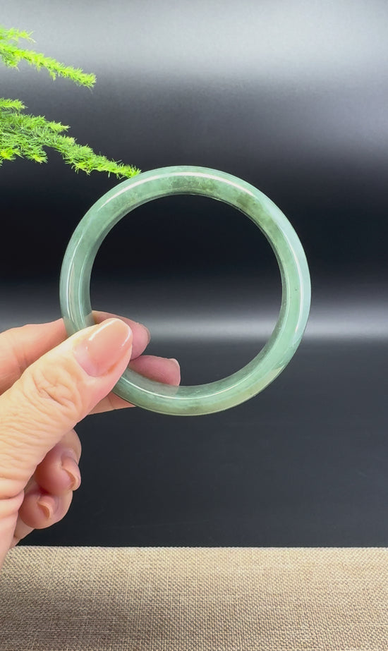 Load and play video in Gallery viewer, Genuine Burmese Oil Green Jade Jadeite Bangle Bracelet ( 59.2mm )
