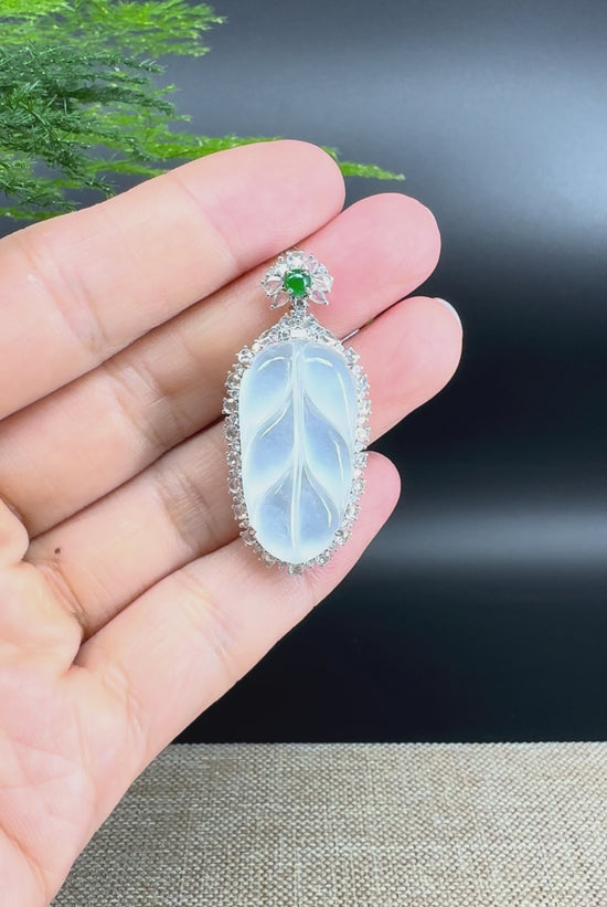 Load and play video in Gallery viewer, High end RealJade® Co. Genuine Ice Jadeite Jade Jin Zhi Yu Ye (Leaf) Necklace
