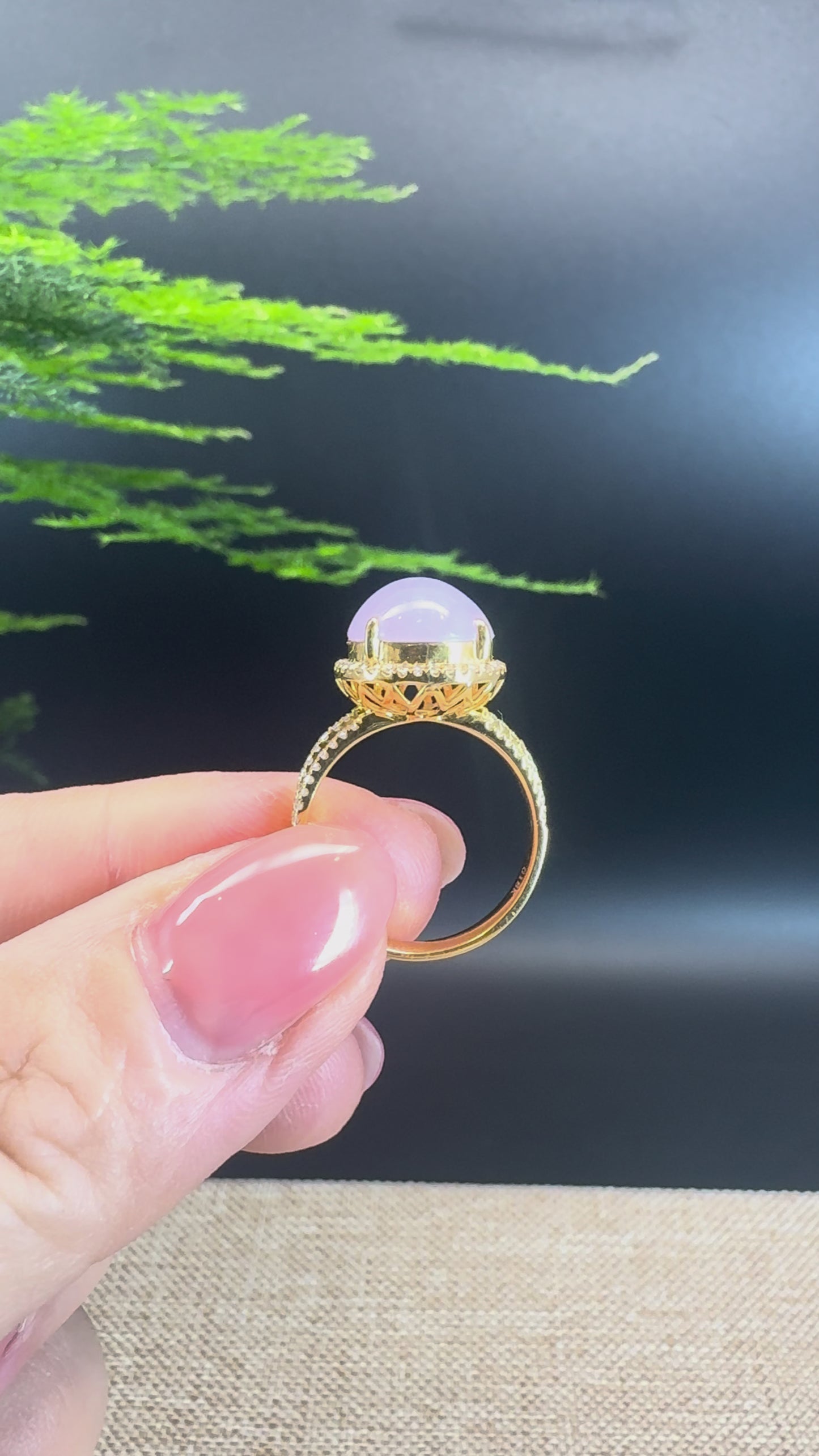 Load and play video in Gallery viewer, RealJade® &amp;quot;Signature Signet&amp;quot; 18K Yellow Gold  Lavender Jadeite Jade Diamonds Classic Ring
