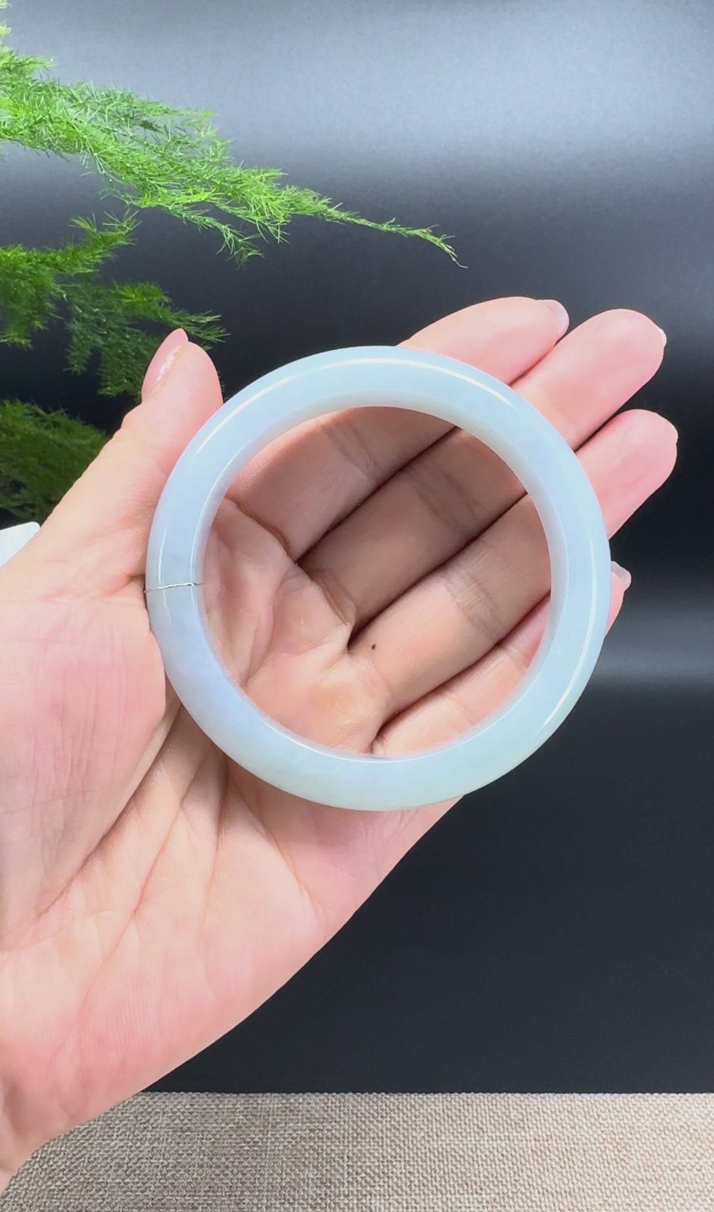 Load and play video in Gallery viewer, Genuine Burmese Icy Jadeite Jade Bangle Bracelet ( 55.8mm )
