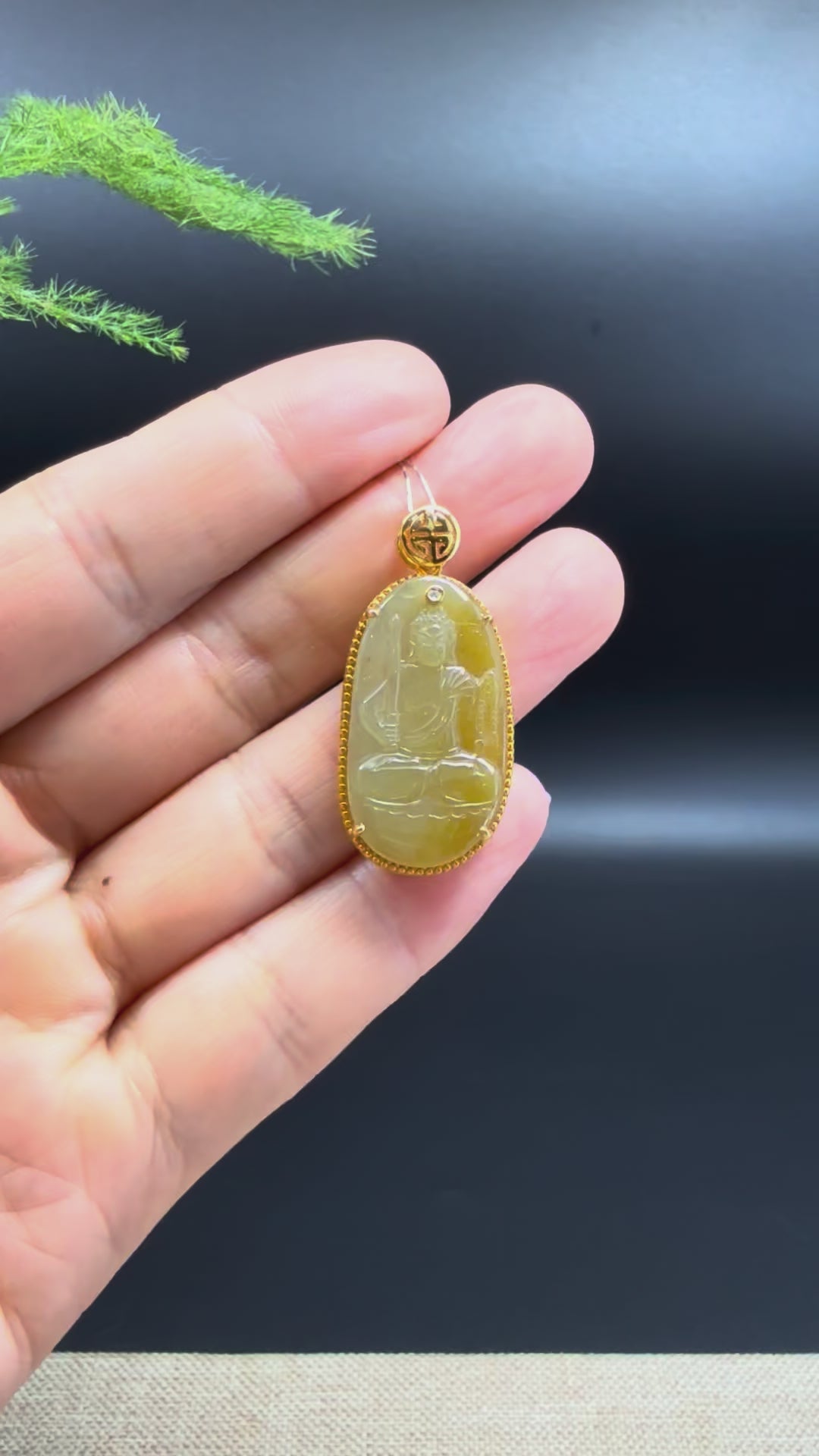 18K Yellow Gold Burmese Yellow Jadeite Jade Buddha Pendant