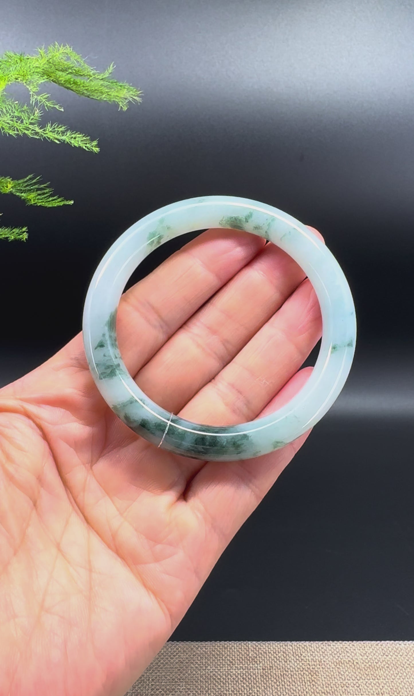 Genuine Burmese Green Jade Jadeite Bangle Bracelet ( 54.1mm )