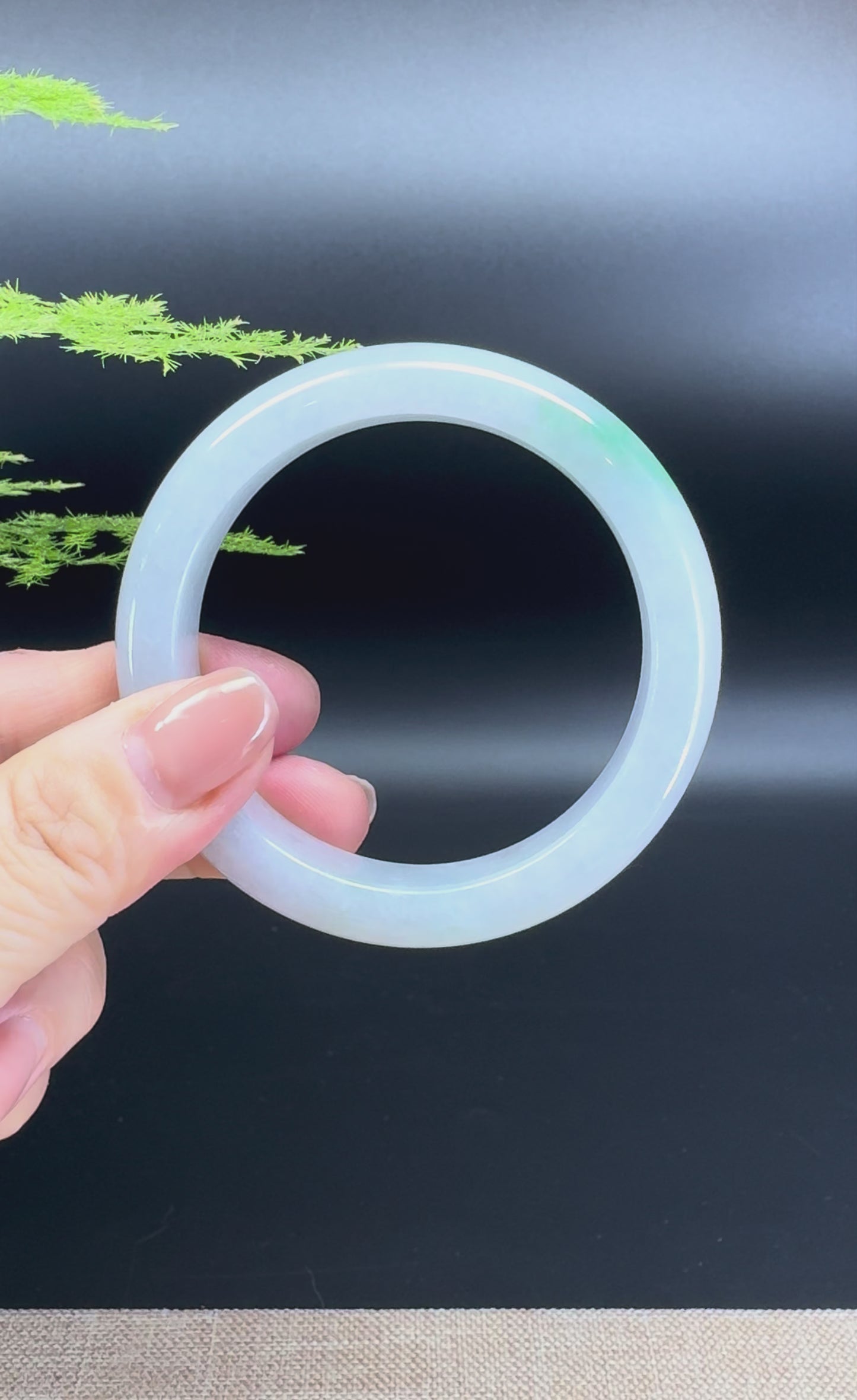 Load and play video in Gallery viewer, Genuine Burmese Icy Green Jade Jadeite Bangle Bracelet ( 54.3mm )
