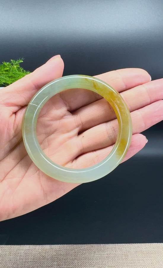 Load and play video in Gallery viewer, Genuine Burmese Yellow Jade Jadeite Bangle Bracelet (51.9mm)
