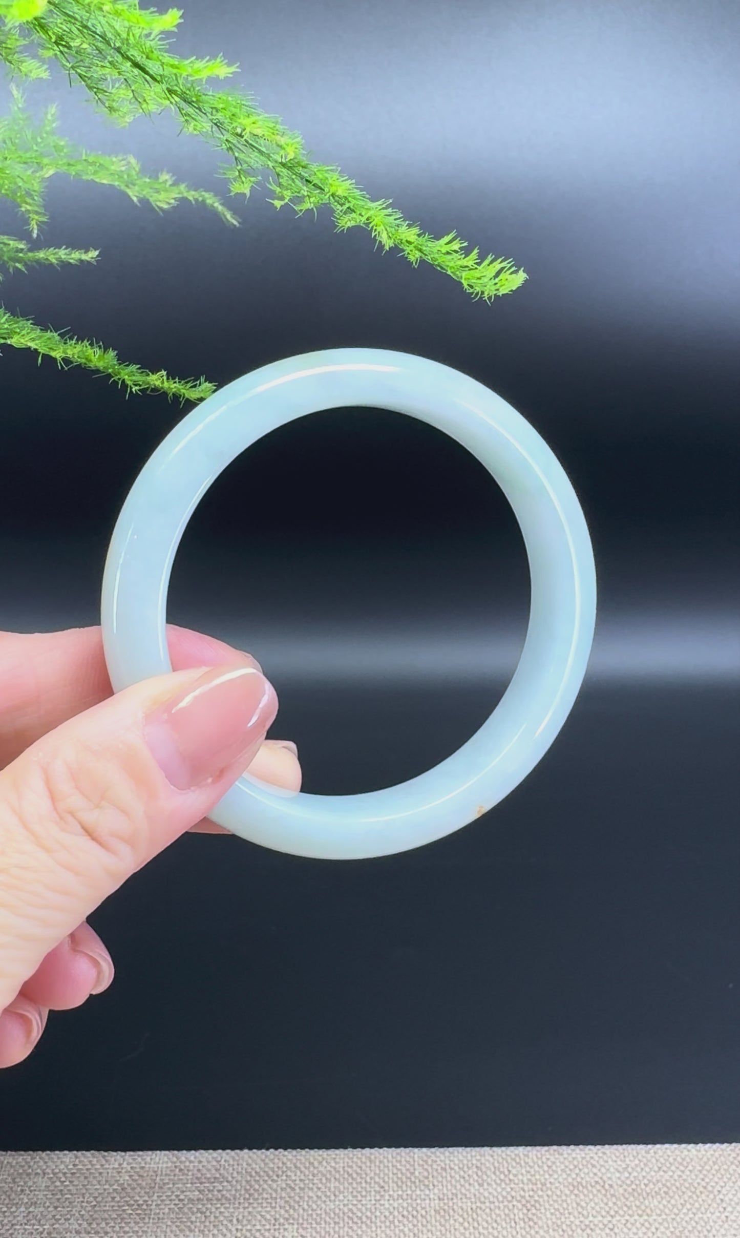 Load and play video in Gallery viewer, Genuine Burmese Yellow Green Jade Jadeite Bangle Bracelet ( 56.8mm )
