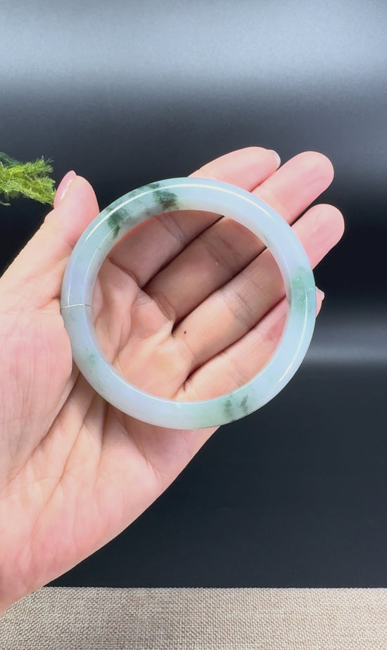 Load and play video in Gallery viewer, Genuine Burmese Lavender Green Jade Jadeite Bangle Bracelet ( 57.8mm )
