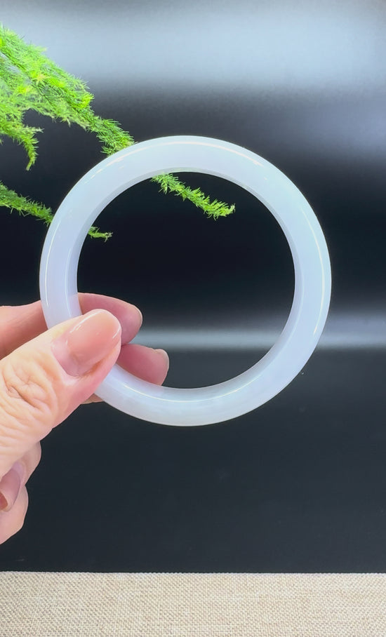 Load and play video in Gallery viewer, Genuine Burmese Lavender Green Jade Jadeite Bangle Bracelet ( 58.8mm )
