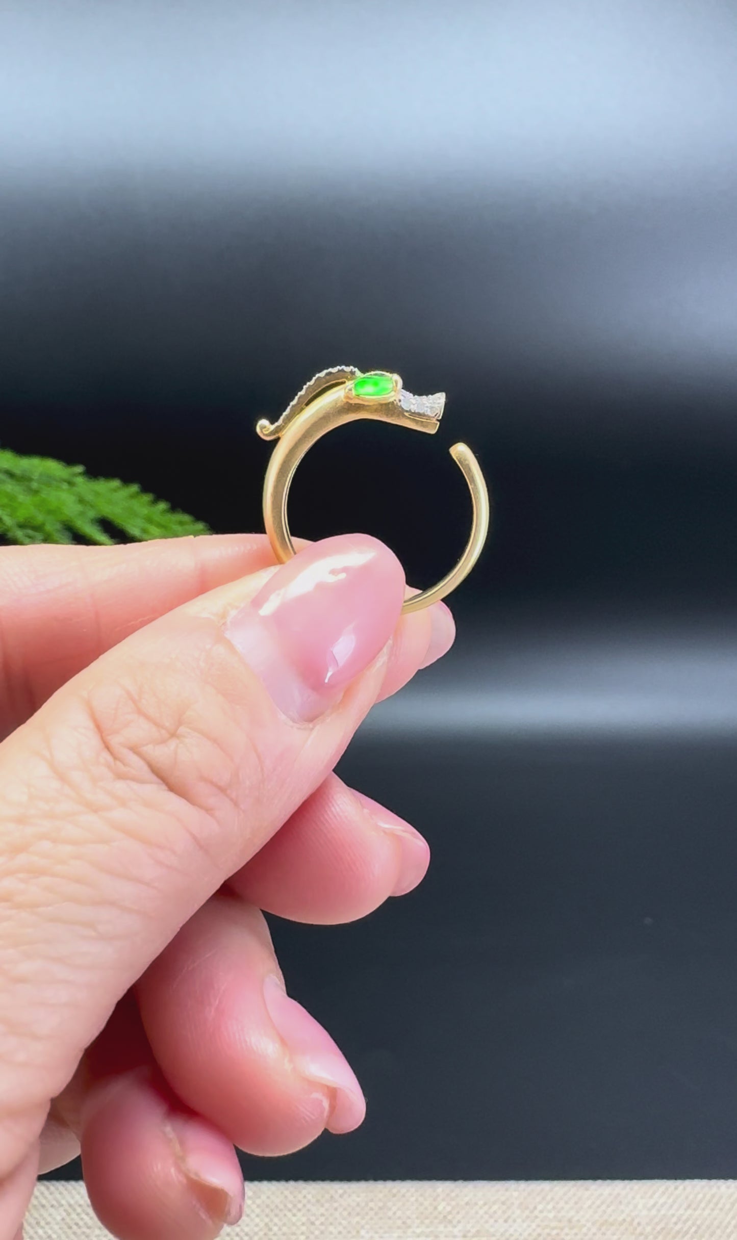 RealJade® 18k Yellow Gold Natural Imperial Green Jadeite Dragon Ring With Diamonds