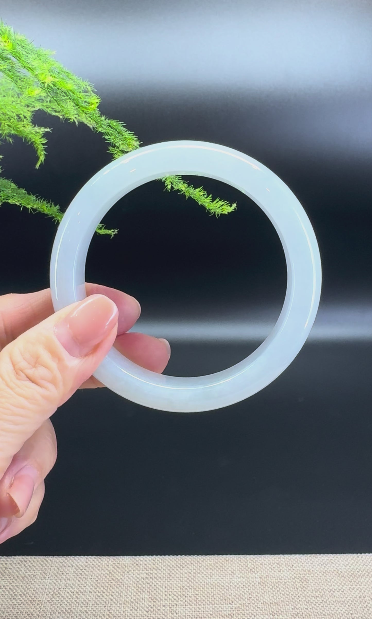 Genuine Burmese Icy Green Jade Jadeite Bangle Bracelet ( 58.2mm )