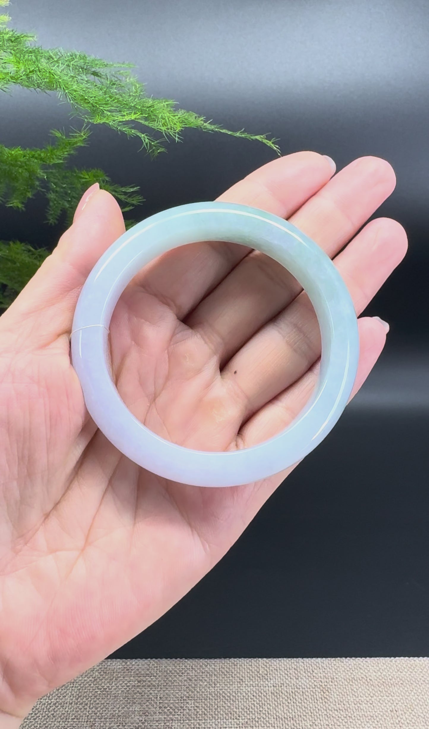 Load and play video in Gallery viewer, Genuine Burmese Lavender Green Jade Jadeite Bangle Bracelet ( 54.2mm )
