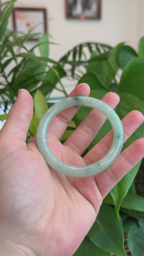 Load and play video in Gallery viewer, High-End Classic Bangle Genuine Burmese Ice Jadeite Jade Bangle Bracelet (54.76 mm) #T045
